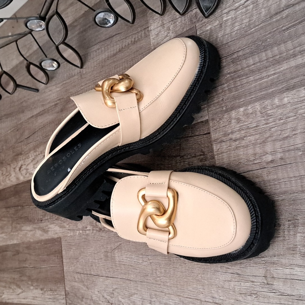 Aerosoles chunky leather mules